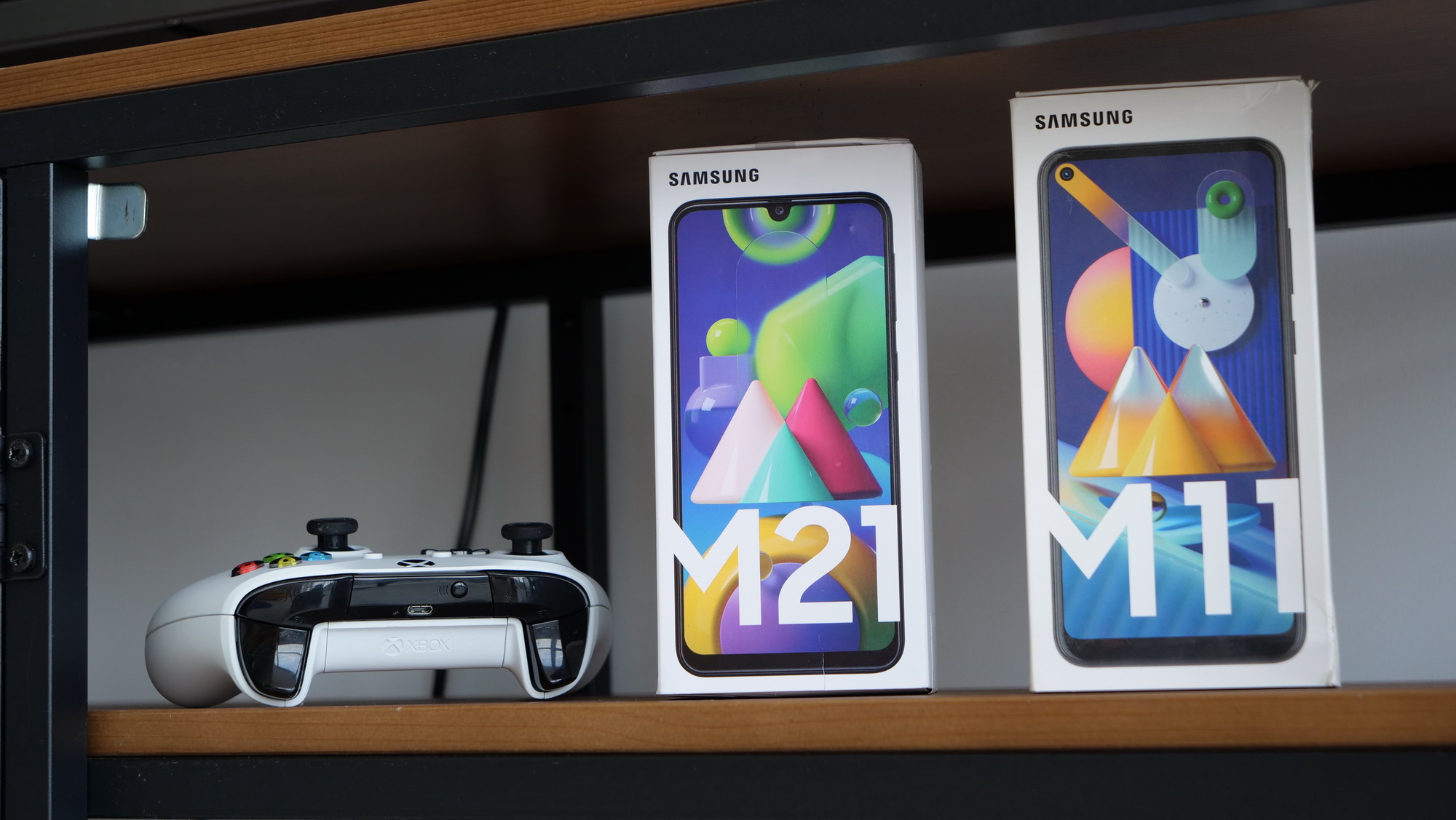 Samsung s22 против s21 отличия и характеристики.
