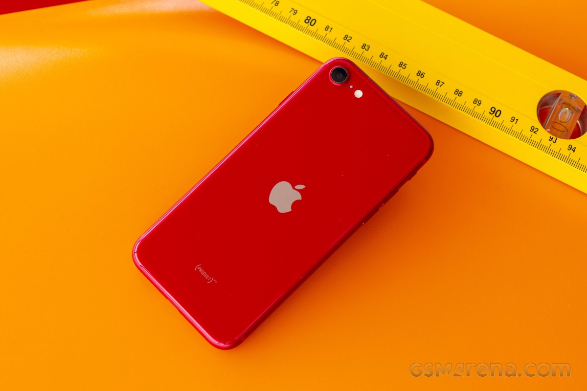 Все отличия iphone se 2020 от iphone 8, xr и 11. таблица