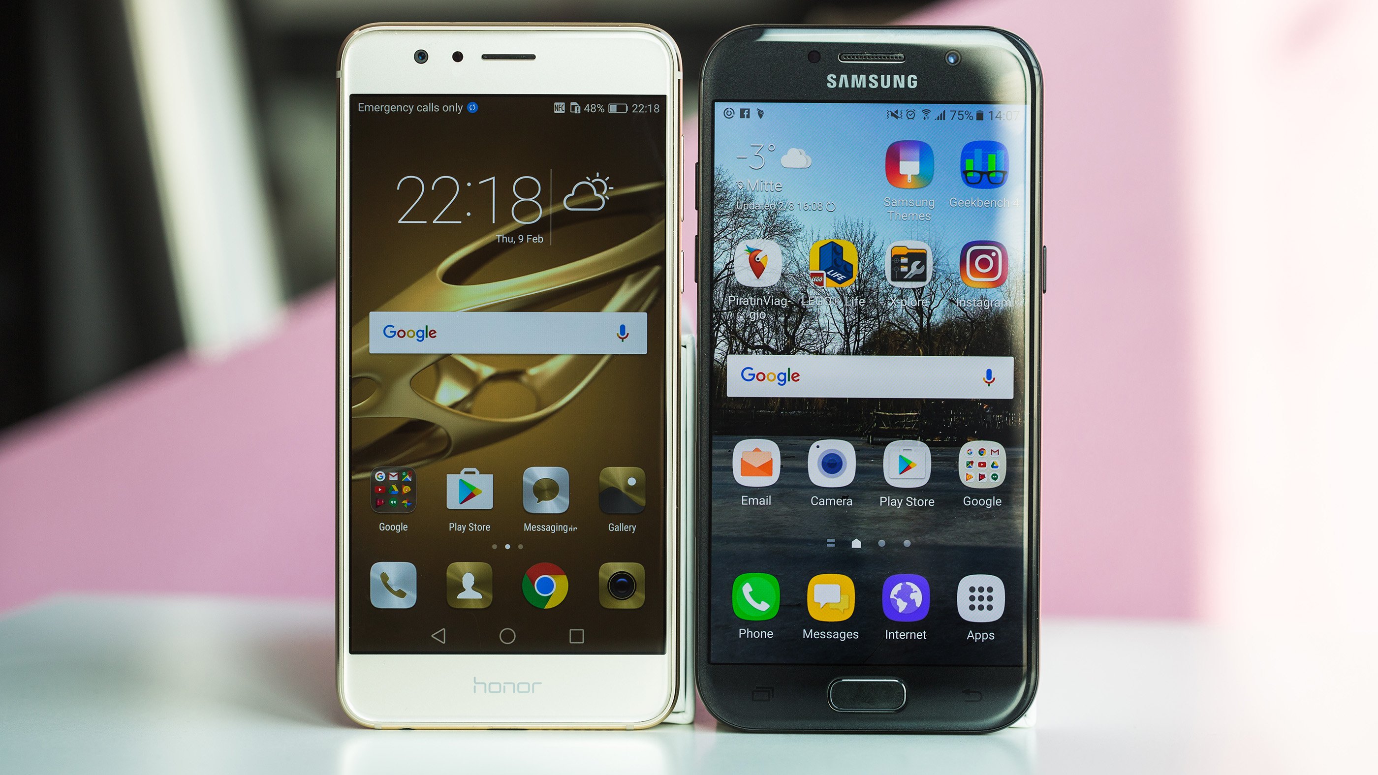 Huawei honor какой лучше. Samsung Honor 8. Samsung a5. Honor 8a. Honor телефон лучше или Samsung или Huawei.