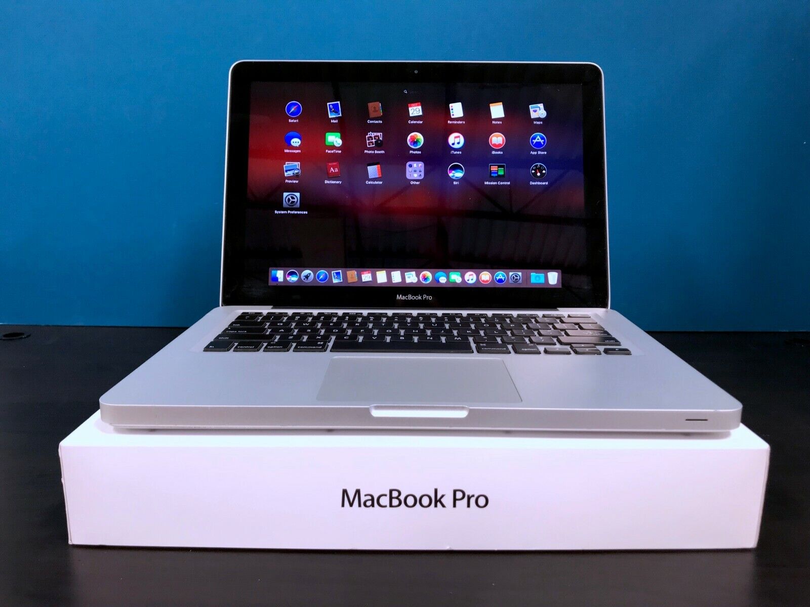 Ноутбук 16 pro купить. MACBOOK Pro m1 2020. MACBOOK Pro 13 2020 m1 Silver. Apple MACBOOK Pro 2020. Apple MACBOOK Pro 13 2022.